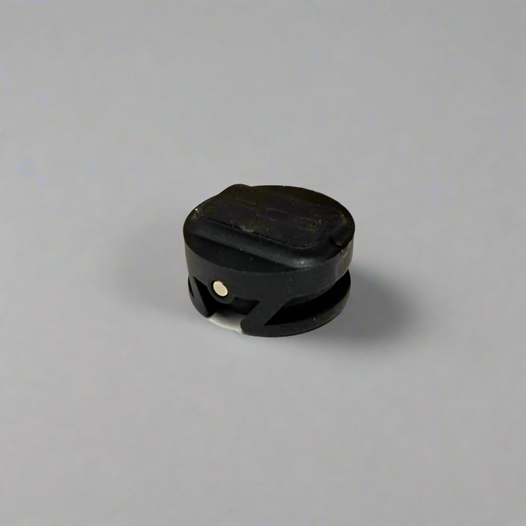 Small Leash Plug